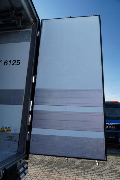 نصف مقطورة للتبريد Schmitz Cargobull CHŁODNIA / THERMO KING SLX 300 / HAKÓWKA / OŚ PODNOSZONA / KOSZ: صورة 14 نصف مقطورة للتبريد Schmitz Cargobull CHŁODNIA / THERMO KING SLX 300 / HAKÓWKA / OŚ PODNOSZONA / KOSZ: صورة 14