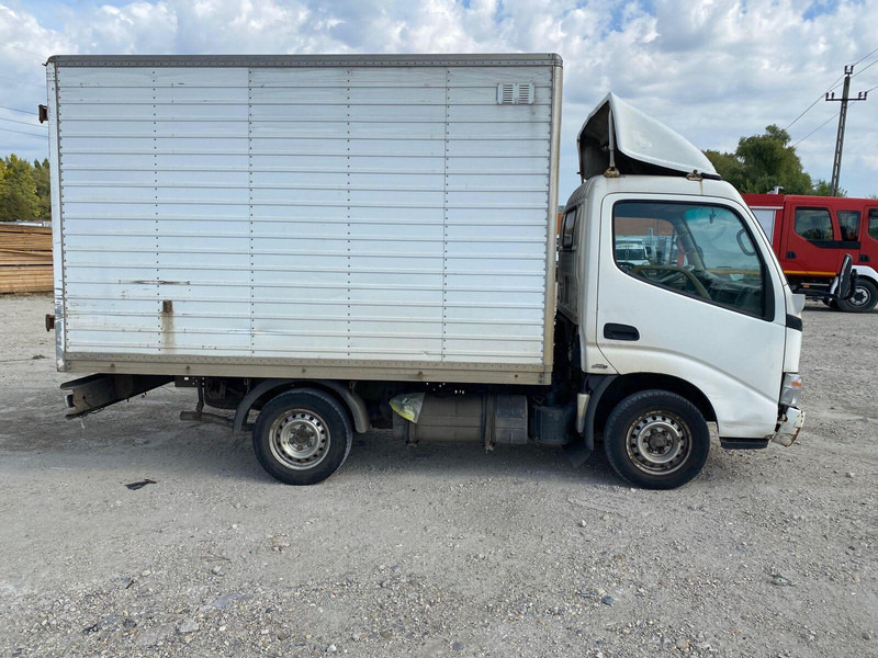 Toyota Dyna 100 3,0 D - Koffer - شاحنة بصندوق مغلق: صورة 4 Toyota Dyna 100 3,0 D - Koffer - شاحنة بصندوق مغلق: صورة 4
