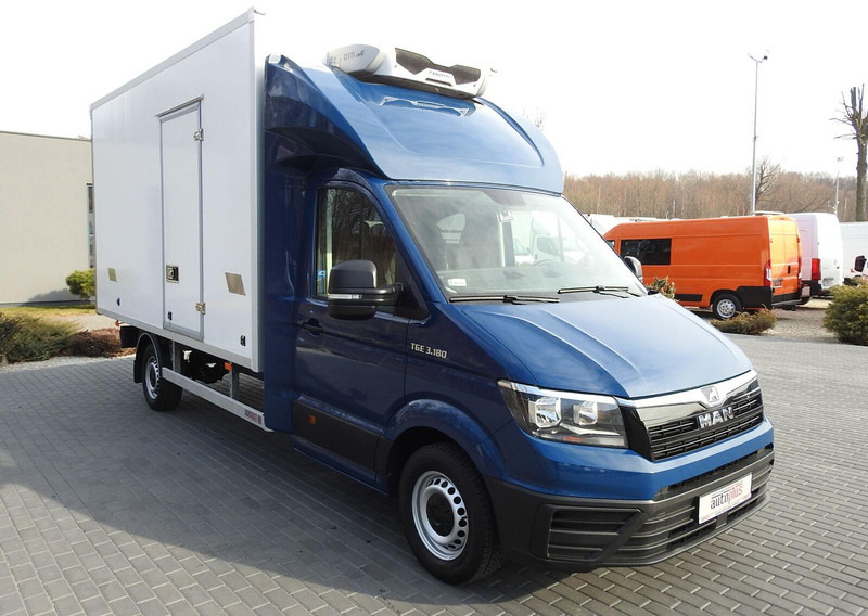 Volkswagen Crafter REGRIGERATOR BOX -5*C 8 PALLETS HEATING FUNCTION - شاحنة توصيل مبردة: صورة 4 Volkswagen Crafter REGRIGERATOR BOX -5*C 8 PALLETS HEATING FUNCTION - شاحنة توصيل مبردة: صورة 4