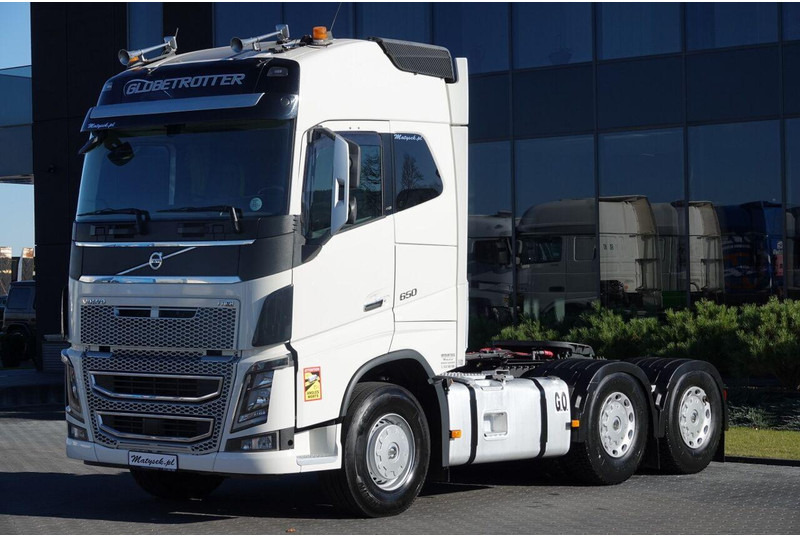 Volvo FH16 / 650 / 6x4 / HYDRAULIKA / I -PARK COOL / 3 OSIOWY CIĄGNIK - رأس تريلا: صورة 3 Volvo FH16 / 650 / 6x4 / HYDRAULIKA / I -PARK COOL / 3 OSIOWY CIĄGNIK - رأس تريلا: صورة 3