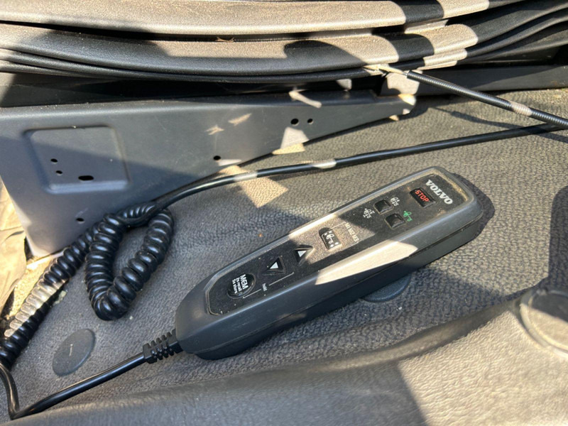 شاحنات مسطحة, شاحنة كرين Volvo FM330 Kran Hiab 113K Pro Euro 5+EEV.2x Ger: صورة 9 شاحنات مسطحة, شاحنة كرين Volvo FM330 Kran Hiab 113K Pro Euro 5+EEV.2x Ger: صورة 9