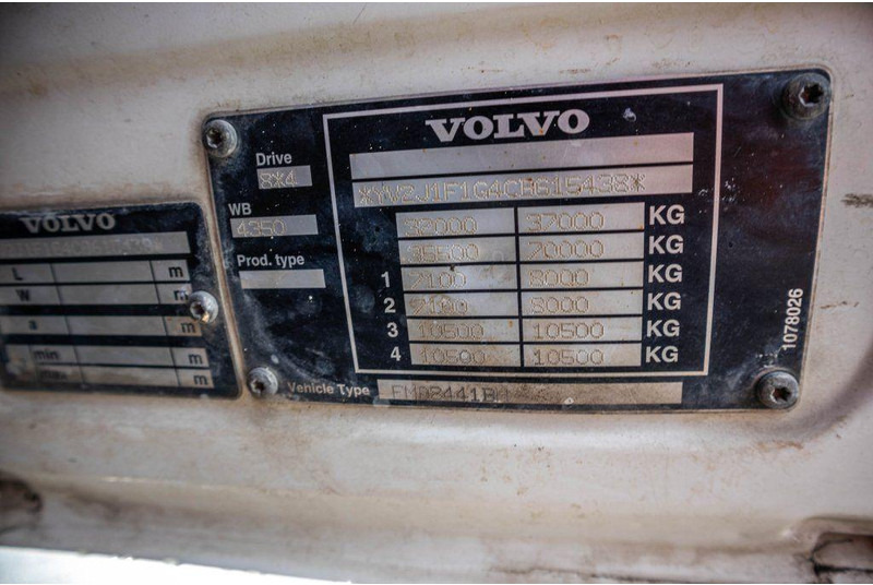 شاحنة خلاطة خرسانة Volvo FMX 410 +LIEBHERR9M³: صورة 12