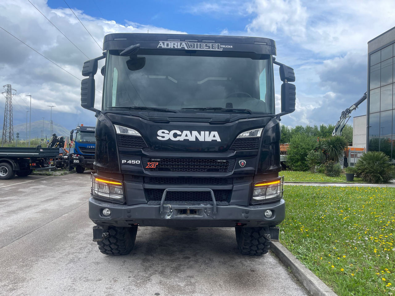 SCANIA P450 XT - شاحنة قلاب: صورة 2 SCANIA P450 XT - شاحنة قلاب: صورة 2