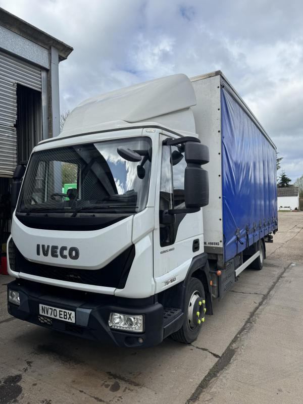 IVECO 75.160 Eurocargo 7.5 Ton Curtainside - شاحنة ذات ستائر جانبية: صورة 1 IVECO 75.160 Eurocargo 7.5 Ton Curtainside - شاحنة ذات ستائر جانبية: صورة 1