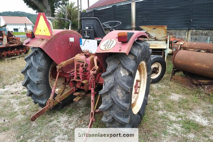 INTERNATIONAL 433 SA Farm Tractor | 2.5L Diesel | 4x2 | Brand New Tyres - جرار: صورة 4 INTERNATIONAL 433 SA Farm Tractor | 2.5L Diesel | 4x2 | Brand New Tyres - جرار: صورة 4