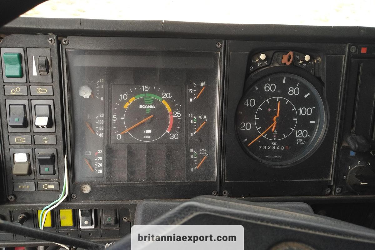 شاحنة ذات ستائر جانبية SCANIA P 92H | 6x2 10 tyres | On springs | 26 ton: صورة 24 شاحنة ذات ستائر جانبية SCANIA P 92H | 6x2 10 tyres | On springs | 26 ton: صورة 24