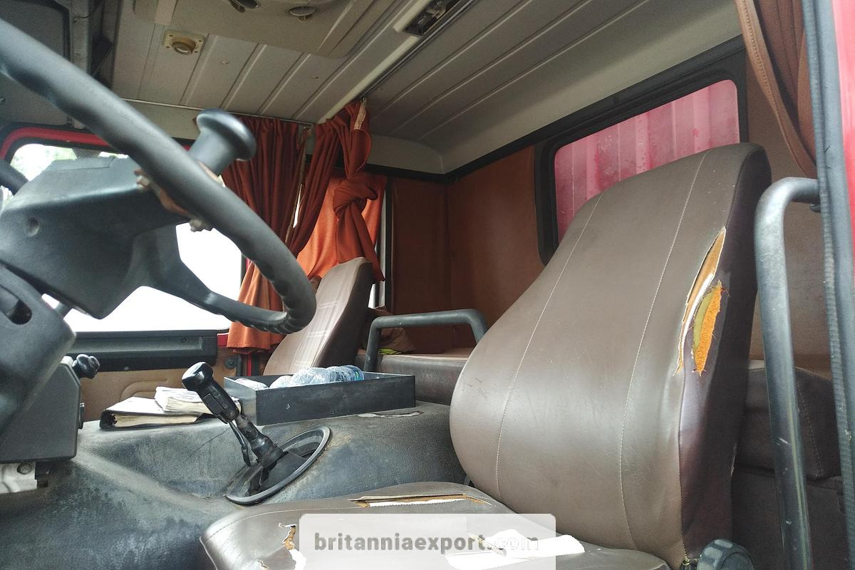 شاحنة ذات ستائر جانبية SCANIA P 92H | 6x2 10 tyres | On springs | 26 ton: صورة 22 شاحنة ذات ستائر جانبية SCANIA P 92H | 6x2 10 tyres | On springs | 26 ton: صورة 22