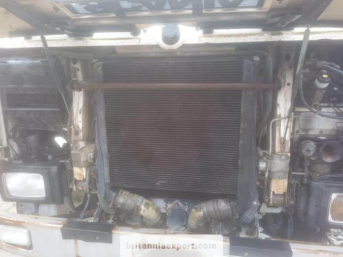 SCANIA P93H 280 6x2 10 Tyres Flatbed Truck – 26 Ton | On springs - شاحنات مسطحة: صورة 2 SCANIA P93H 280 6x2 10 Tyres Flatbed Truck – 26 Ton | On springs - شاحنات مسطحة: صورة 2