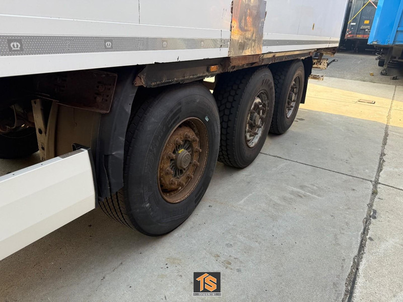 Krone COOL LINER CARRIER VECTOR 1550 - DISC BRAKES - TOP! - نصف مقطورة للتبريد: صورة 2 Krone COOL LINER CARRIER VECTOR 1550 - DISC BRAKES - TOP! - نصف مقطورة للتبريد: صورة 2