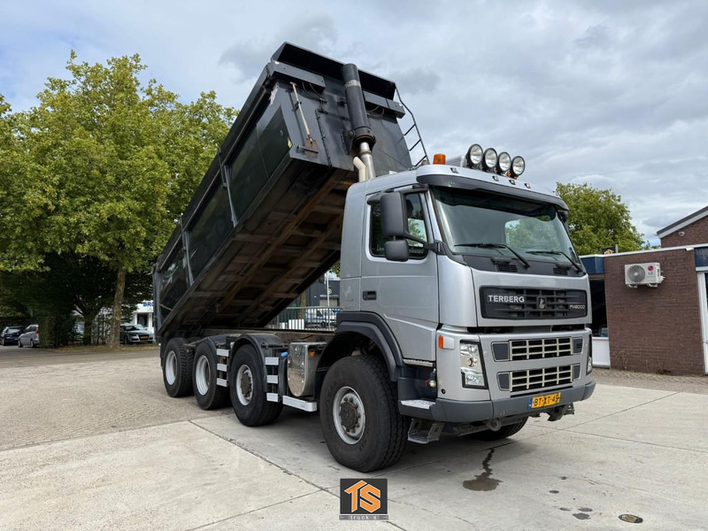 Volvo FM2000-T TERBERG 8X8 - EURO 5 - AUTOMATIC - KIPPER/TIPPER - NL TRUCK - ISOLATED HARDOX - TOP! - شاحنة قلاب: صورة 3 Volvo FM2000-T TERBERG 8X8 - EURO 5 - AUTOMATIC - KIPPER/TIPPER - NL TRUCK - ISOLATED HARDOX - TOP! - شاحنة قلاب: صورة 3