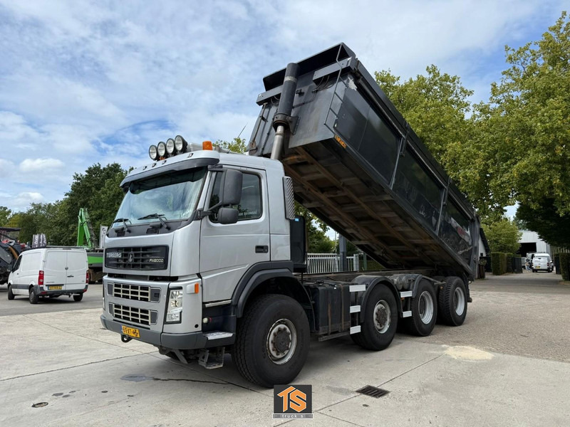 Volvo FM2000-T TERBERG 8X8 - EURO 5 - AUTOMATIC - KIPPER/TIPPER - NL TRUCK - ISOLATED HARDOX - TOP! - شاحنة قلاب: صورة 1 Volvo FM2000-T TERBERG 8X8 - EURO 5 - AUTOMATIC - KIPPER/TIPPER - NL TRUCK - ISOLATED HARDOX - TOP! - شاحنة قلاب: صورة 1