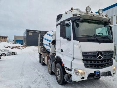 Mercedes-Benz 3251 / 9 m3 mixer + Liebher 12+4 - شاحنة خلاطة خرسانة: صورة 4 Mercedes-Benz 3251 / 9 m3 mixer + Liebher 12+4 - شاحنة خلاطة خرسانة: صورة 4