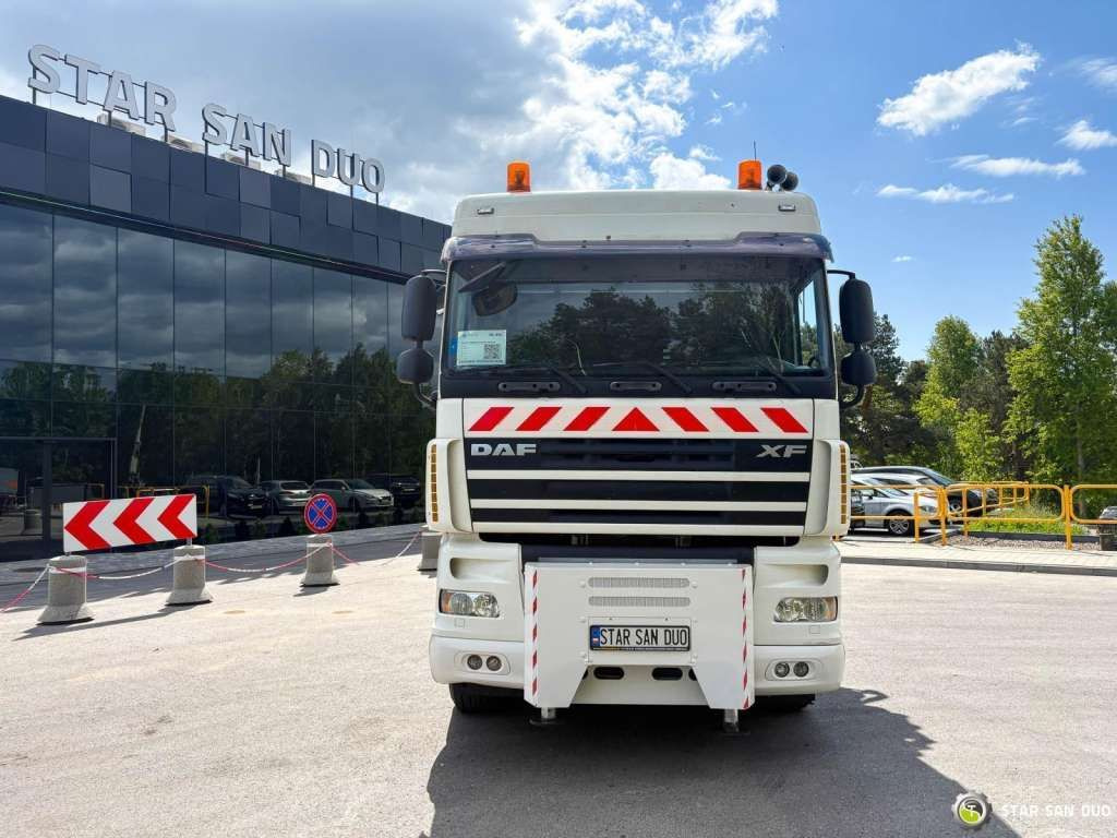 مقطورة السحب DAF  XF 105.510 8x4 FASSI F800 XP Crane Fifth wheel: صورة 16