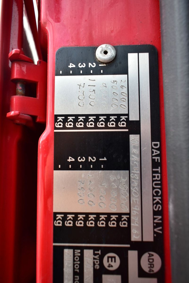 شاحنة كرين للبيع  DAF XF 105 6x2 HMF 4020 EURO 5 KRAN CRANE .: صورة 10