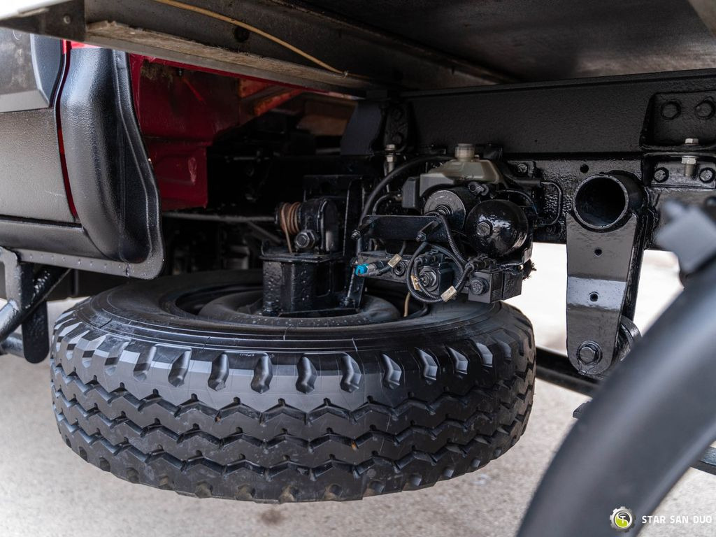 شاحنة بصندوق مغلق, الشاحنات الصغيرة كابينة مزدوجة Iveco DAILLY 4x4 CAMPER EXPEDITION DOKA: صورة 22