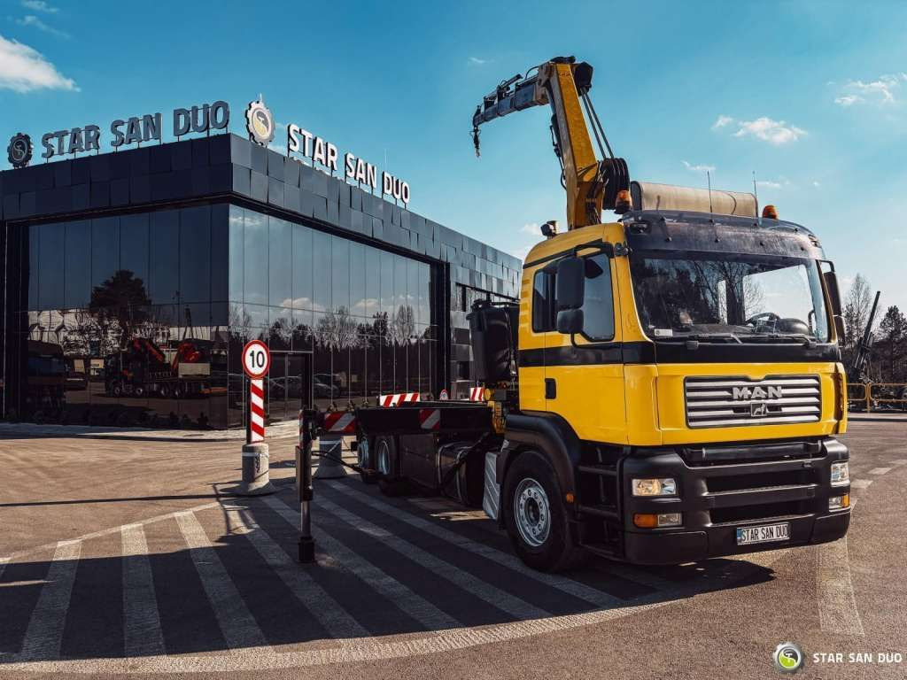 MAN TGA 18.440 6x2 FASSI F 210 A.24 Crane Rotator - شاحنة كرين: صورة 2 MAN TGA 18.440 6x2 FASSI F 210 A.24 Crane Rotator - شاحنة كرين: صورة 2