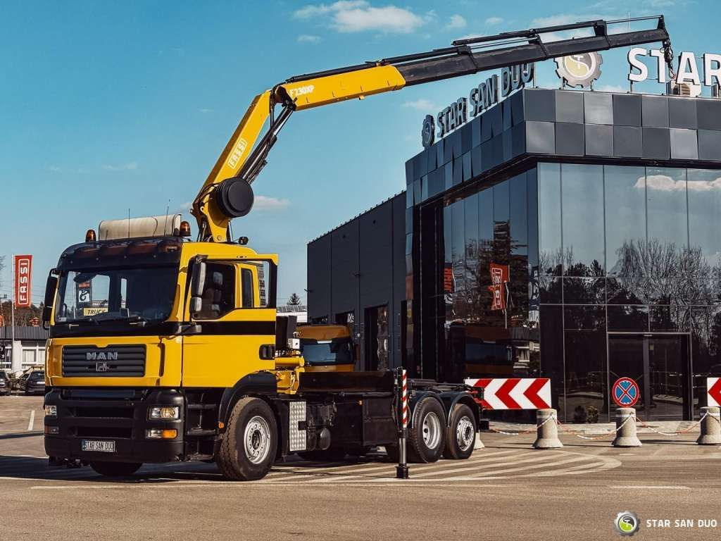 MAN TGA 18.440 6x2 FASSI F 210 A.24 Crane Rotator - شاحنة كرين: صورة 1 MAN TGA 18.440 6x2 FASSI F 210 A.24 Crane Rotator - شاحنة كرين: صورة 1