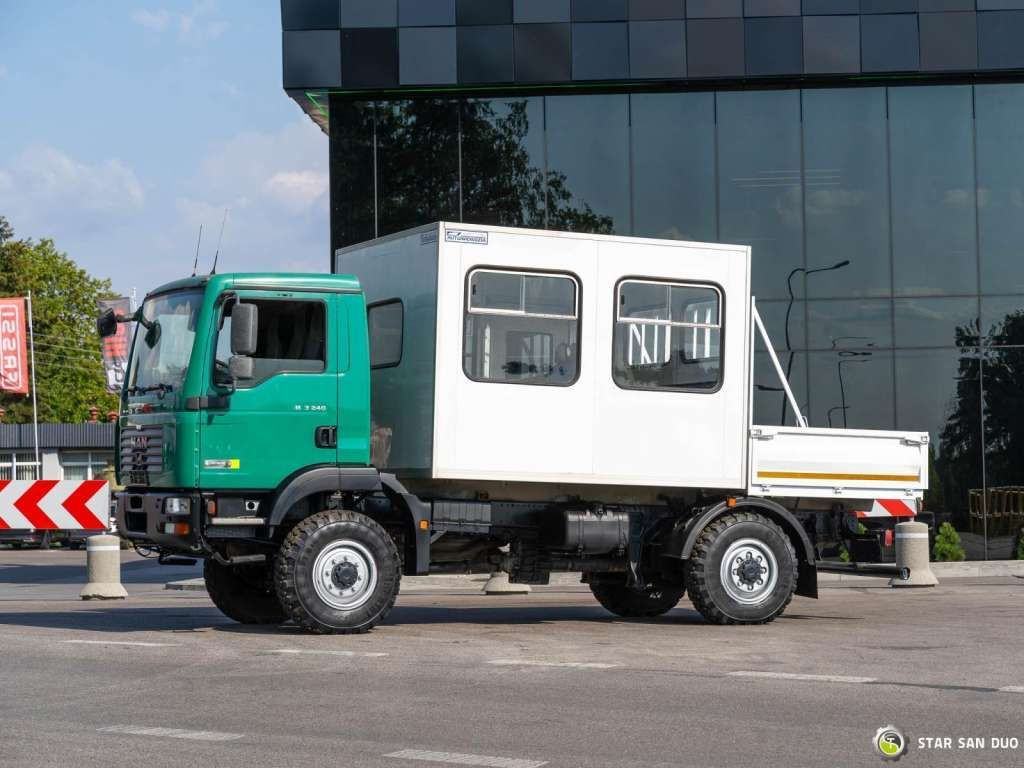 MAN TGM 13.240 4x4 BL Double Cab Camper BUS - شاحنة بهيكل معدني للمقصورة: صورة 4 MAN TGM 13.240 4x4 BL Double Cab Camper BUS - شاحنة بهيكل معدني للمقصورة: صورة 4
