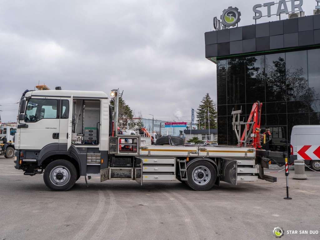 شاحنة كرين للبيع  MAN  TGM 13.290 4x4 FASSI F40B22 Crane Camper DOKA: صورة 20
