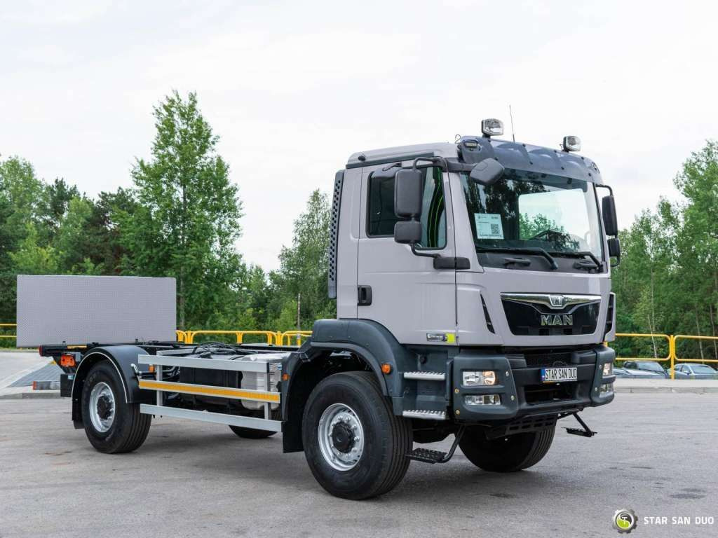 MAN TGM 18.290 4x4 Chassis Camper Single Wheels - شاحنة بهيكل معدني للمقصورة: صورة 2 MAN TGM 18.290 4x4 Chassis Camper Single Wheels - شاحنة بهيكل معدني للمقصورة: صورة 2