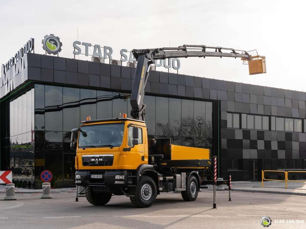 MAN TGM 18.340 4x4 PALFINGER PK 20002 CRANE BASKET MAN TGM 18.340 4x4 PALFINGER PK 20002 CRANE BASKET - شاحنة كرين, شاحنات مسطحة: صورة 1 MAN TGM 18.340 4x4 PALFINGER PK 20002 CRANE BASKET MAN TGM 18.340 4x4 PALFINGER PK 20002 CRANE BASKET - شاحنة كرين, شاحنات مسطحة: صورة 1