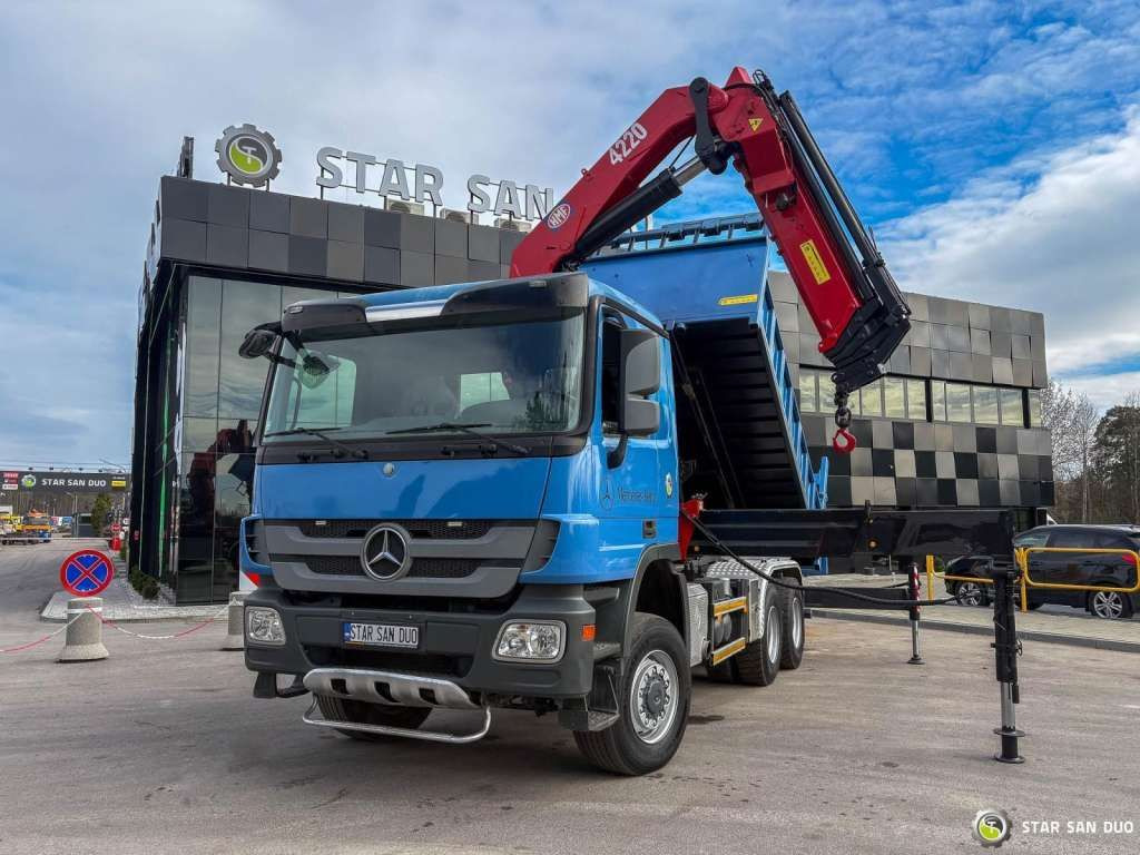 Mercedes-Benz ACTROS 3341 6x6 HMF 4220 K4 CRANE KIPPER - شاحنة كرين: صورة 2 Mercedes-Benz ACTROS 3341 6x6 HMF 4220 K4 CRANE KIPPER - شاحنة كرين: صورة 2