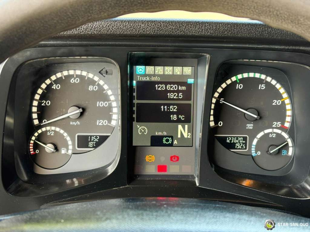 شاحنة كرين Mercedes-Benz  AROCS 3345 6x6 HMF 3220 Winch Crane tipper: صورة 13