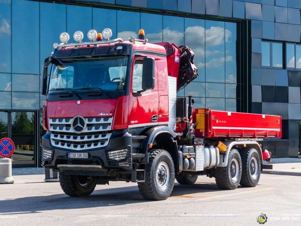 شاحنة كرين Mercedes-Benz  AROCS 3345 6x6 HMF 3220 Winch Crane tipper: صورة 7