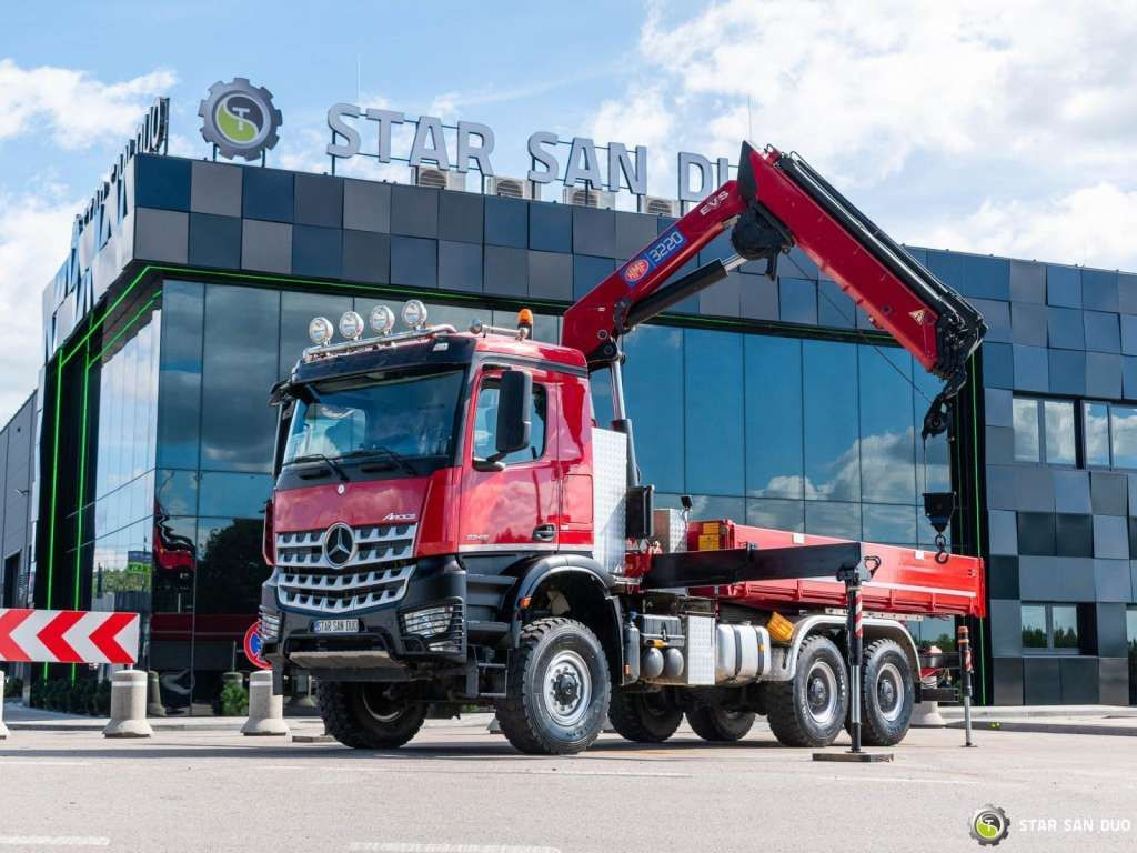 شاحنة كرين Mercedes-Benz  AROCS 3345 6x6 HMF 3220 Winch Crane tipper: صورة 6