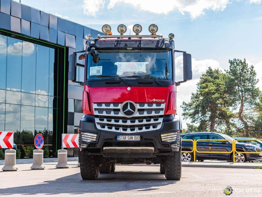شاحنة كرين Mercedes-Benz  AROCS 3345 6x6 HMF 3220 Winch Crane tipper: صورة 8