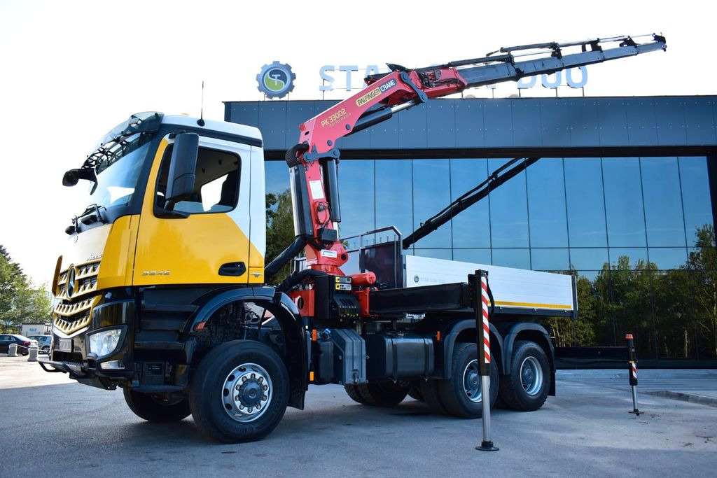 Mercedes-Benz AROCS 3345 6x6 PALFINGER PK 33002 EURO 6 KRAN - شاحنة كرين, شاحنات مسطحة: صورة 2 Mercedes-Benz AROCS 3345 6x6 PALFINGER PK 33002 EURO 6 KRAN - شاحنة كرين, شاحنات مسطحة: صورة 2