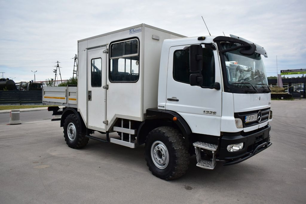 Mercedes-Benz ATEGO 1326 4x4 OFF ROAD CAMPER BUS BOX . - شاحنة صندوقية: صورة 1 Mercedes-Benz ATEGO 1326 4x4 OFF ROAD CAMPER BUS BOX . - شاحنة صندوقية: صورة 1