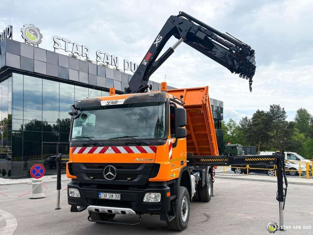 Mercedes-Benz  Actros 1841 AK 4x4 Hiab 288E-7 Crane Kipper - شاحنة كرين: صورة 4 Mercedes-Benz  Actros 1841 AK 4x4 Hiab 288E-7 Crane Kipper - شاحنة كرين: صورة 4