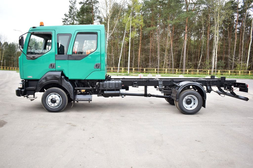 Renault MIDLUM 4x4 DOKA DUBEL KABINE CHASSIS - شاحنة بهيكل معدني للمقصورة: صورة 2 Renault MIDLUM 4x4 DOKA DUBEL KABINE CHASSIS - شاحنة بهيكل معدني للمقصورة: صورة 2