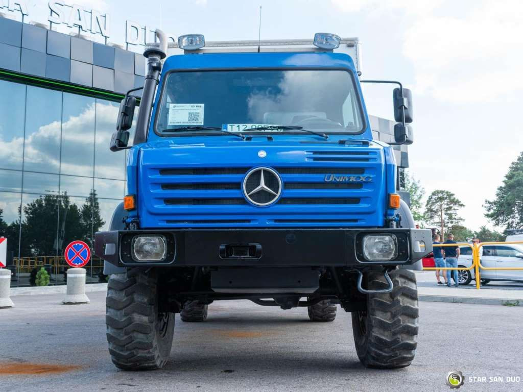 Unimog Mercedes-Benz Unimog U 4000 4x4 Camper Expeditio - شاحنة بهيكل معدني للمقصورة: صورة 2 Unimog Mercedes-Benz Unimog U 4000 4x4 Camper Expeditio - شاحنة بهيكل معدني للمقصورة: صورة 2