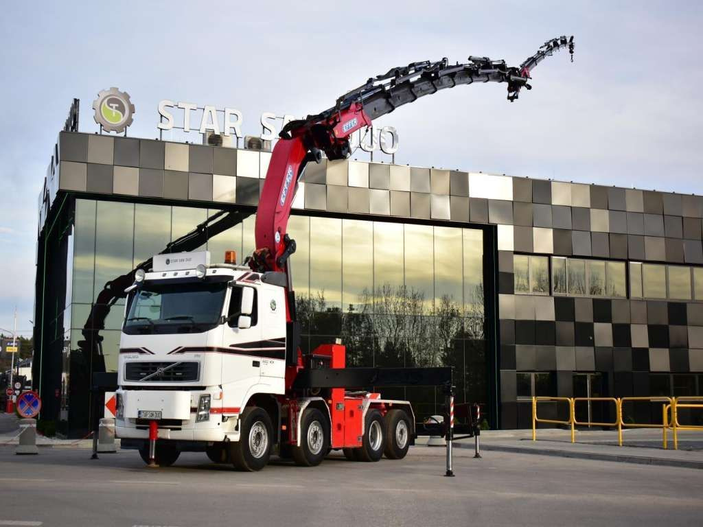 Volvo FH 520 8x2 EFFER 850 Fly Jib Winch 5th - شاحنة كرين, مقطورة السحب: صورة 1 Volvo FH 520 8x2 EFFER 850 Fly Jib Winch 5th - شاحنة كرين, مقطورة السحب: صورة 1