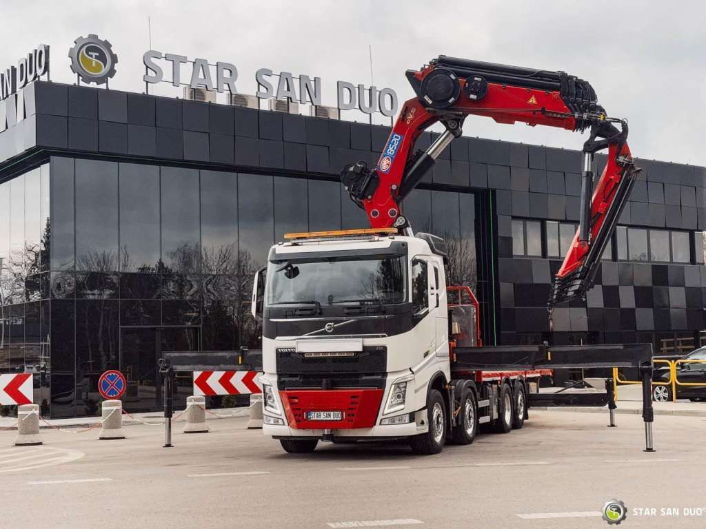Volvo FH 550 8x2 HMF 8520 FLY JIB Winch Crane Euro 6 - شاحنة كرين: صورة 2 Volvo FH 550 8x2 HMF 8520 FLY JIB Winch Crane Euro 6 - شاحنة كرين: صورة 2