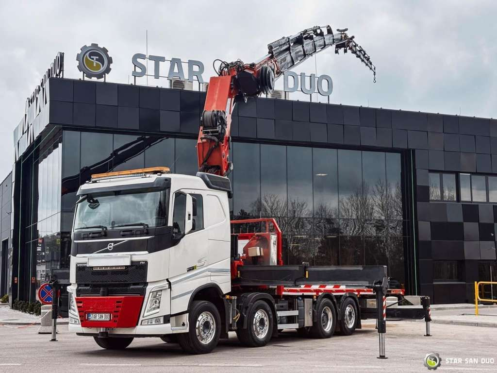 Volvo FH 550 8x2 HMF 8520 FLY JIB Winch Crane Euro 6 - شاحنة كرين: صورة 1 Volvo FH 550 8x2 HMF 8520 FLY JIB Winch Crane Euro 6 - شاحنة كرين: صورة 1
