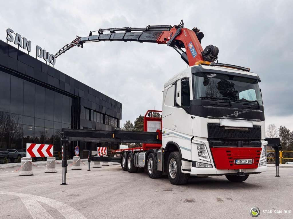Volvo FH 550 8x2 HMF 8520 FLY JIB Winch Crane Euro 6 - شاحنة كرين: صورة 3 Volvo FH 550 8x2 HMF 8520 FLY JIB Winch Crane Euro 6 - شاحنة كرين: صورة 3