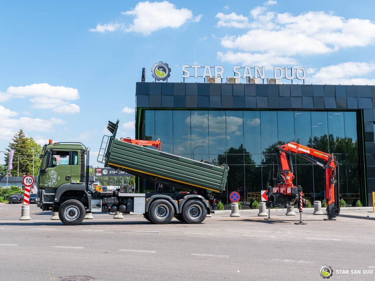 - شاحنة قلاب: صورة 4 - شاحنة قلاب: صورة 4