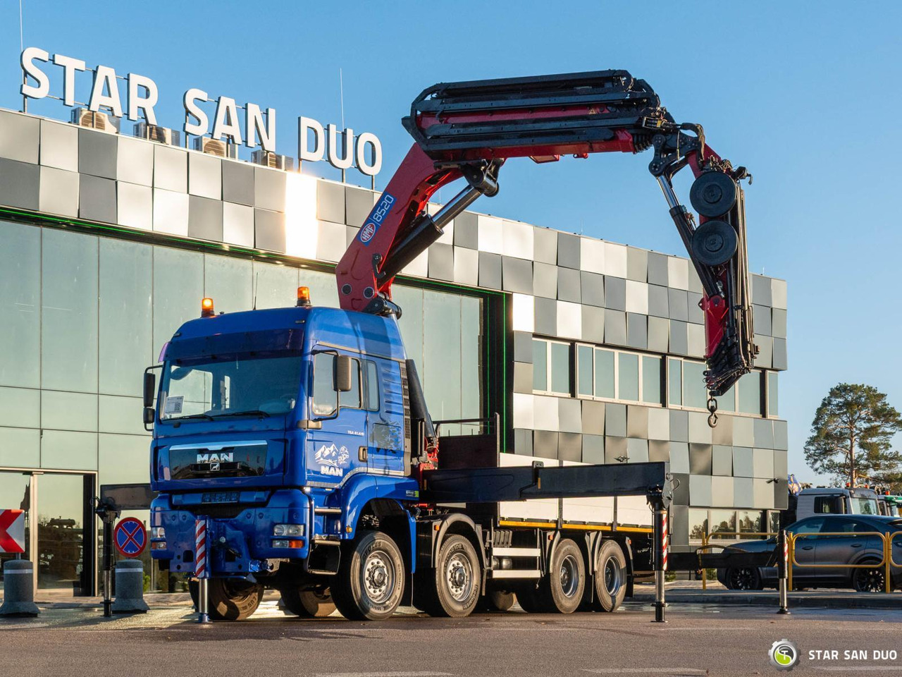 - شاحنة كرين: صورة 1 - شاحنة كرين: صورة 1