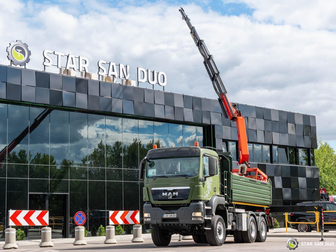 - شاحنة قلاب: صورة 2 - شاحنة قلاب: صورة 2