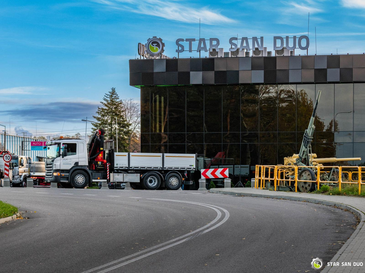 - شاحنة كرين: صورة 2 - شاحنة كرين: صورة 2