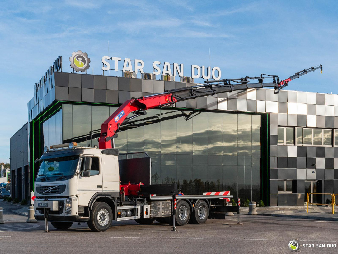 - شاحنة كرين: صورة 1 - شاحنة كرين: صورة 1