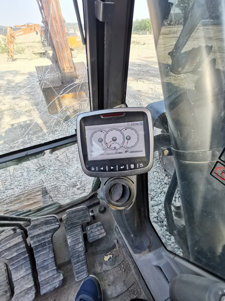 حفّار DOOSAN DX 380: صورة 18