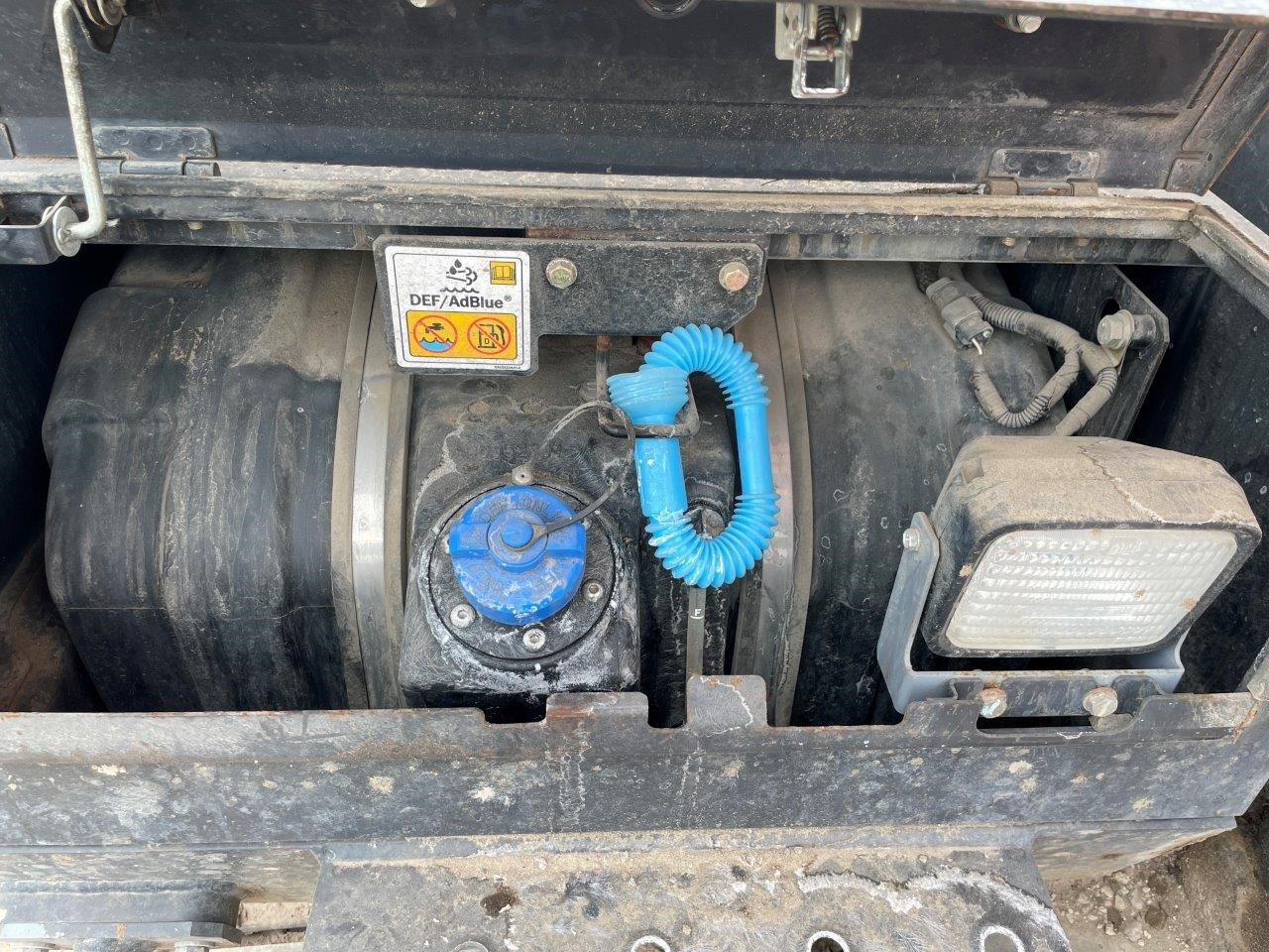 تأجير HITACHI ZX350 LCN - 6 HITACHI ZX350 LCN - 6: صورة 11