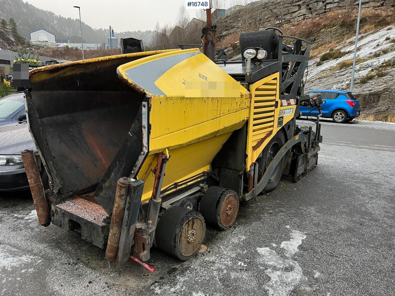 Bomag BF 300P - معــدات الاسفلت: صورة 1 Bomag BF 300P - معــدات الاسفلت: صورة 1
