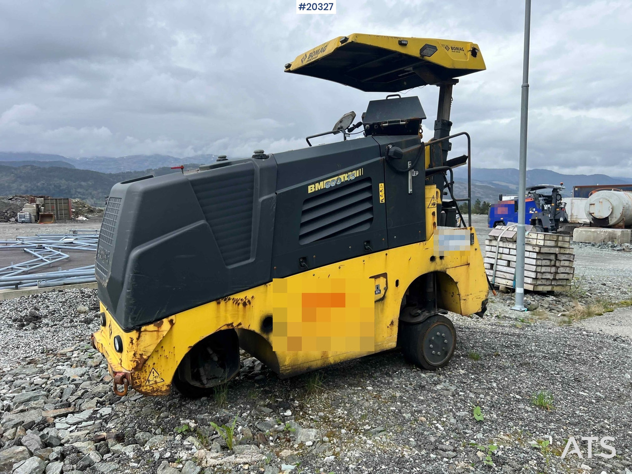 Bomag BM600/15 - معــدات الاسفلت: صورة 5 Bomag BM600/15 - معــدات الاسفلت: صورة 5