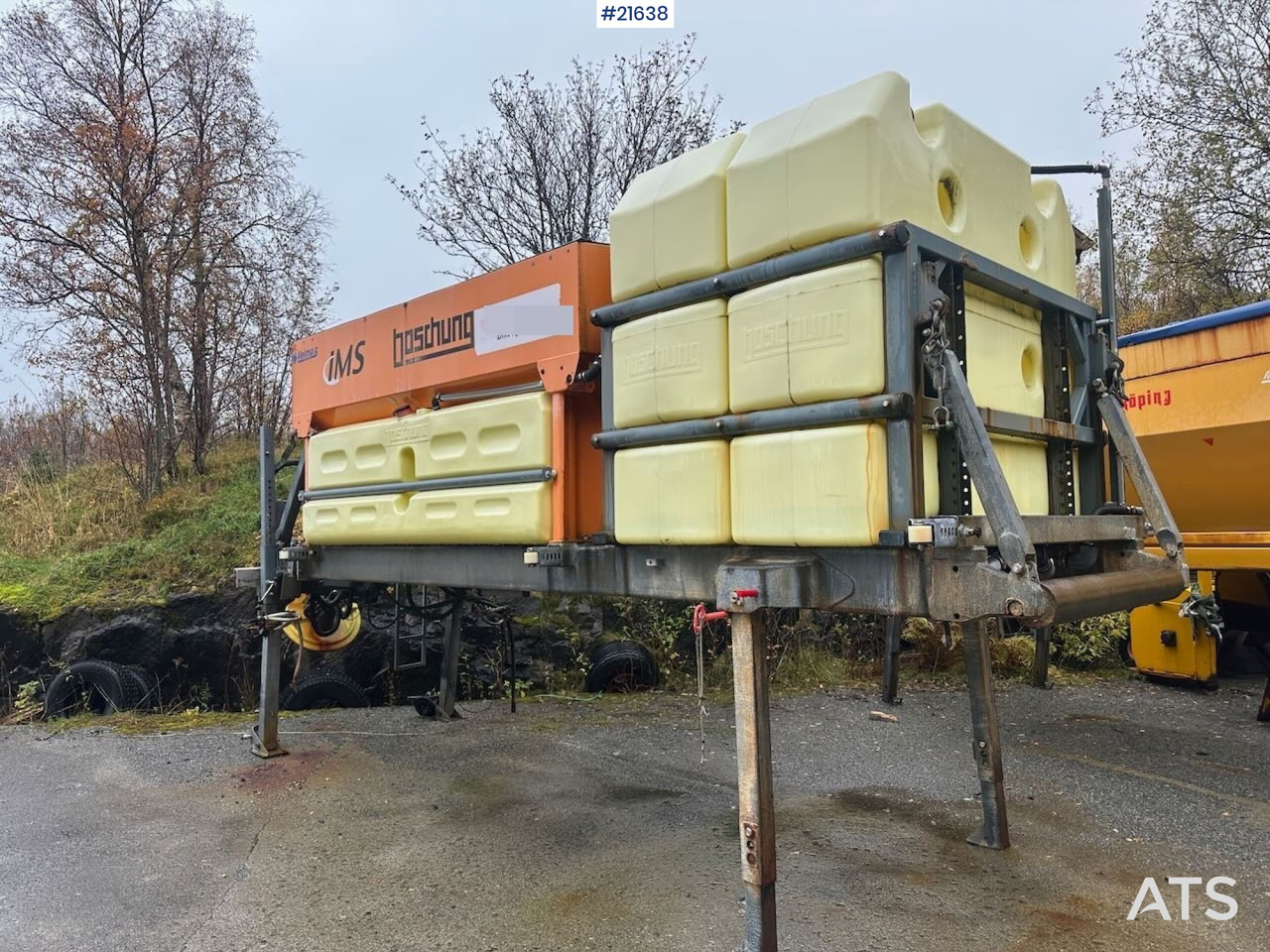 Boschung IMSSF spreder - ناثر غبار/ ملح: صورة 1 Boschung IMSSF spreder - ناثر غبار/ ملح: صورة 1