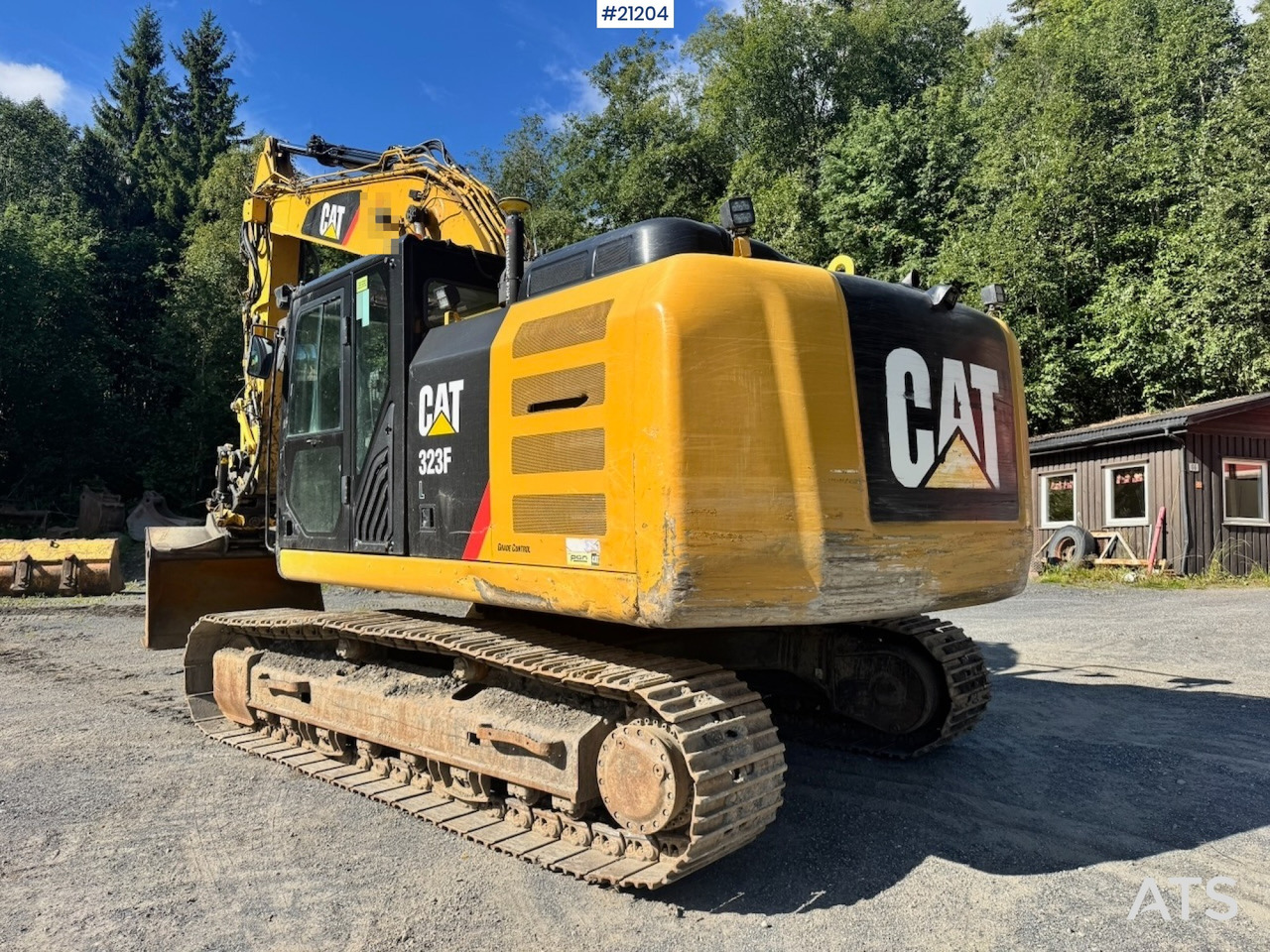 Caterpillar 323FL - حفار زاحف: صورة 5 Caterpillar 323FL - حفار زاحف: صورة 5
